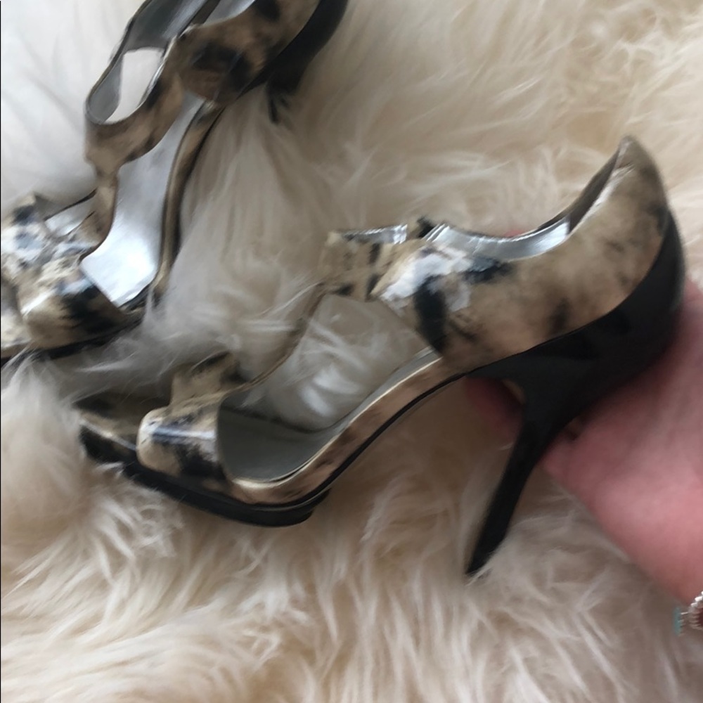 Jessica Simpson sandals - Picture 2 of 4
